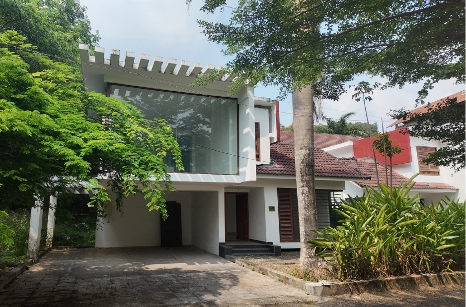 4 BHK Villa for Sale in Kakkanad, Kochi