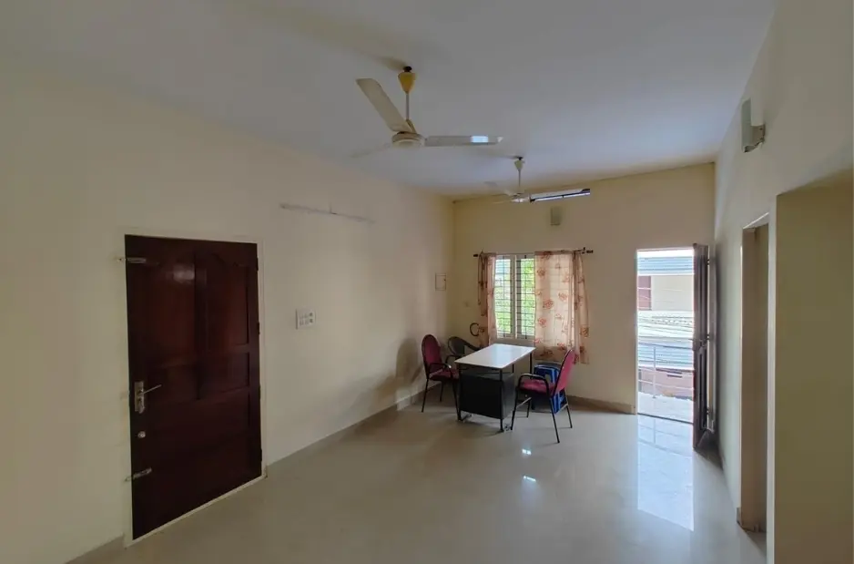 2 BHK Spacious Flat for Rent in Chembumukku