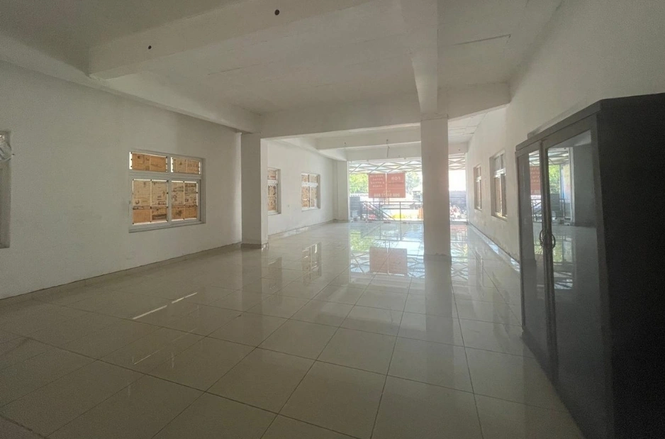 Commercial Space for Rent in Kacheripady