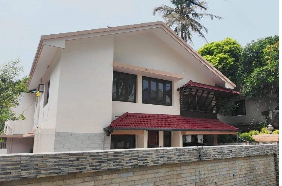 6 BHK Spacious House for Sale in Kaloor, Kochi