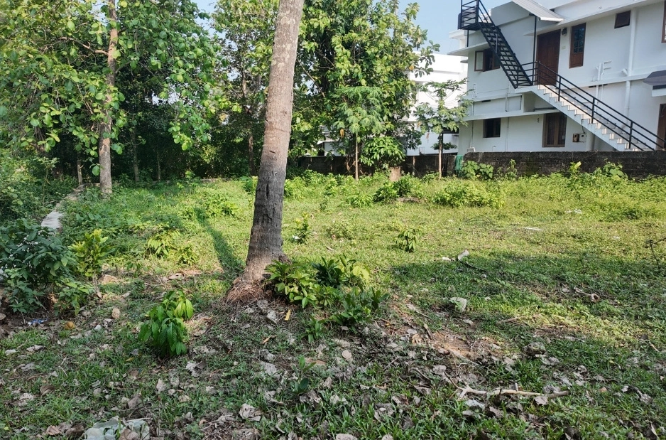 Plot for Sale in Thuthiyoor, Kakkanad