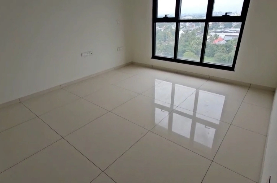 3.5 BHK Apartment for Sale in Marine Drive