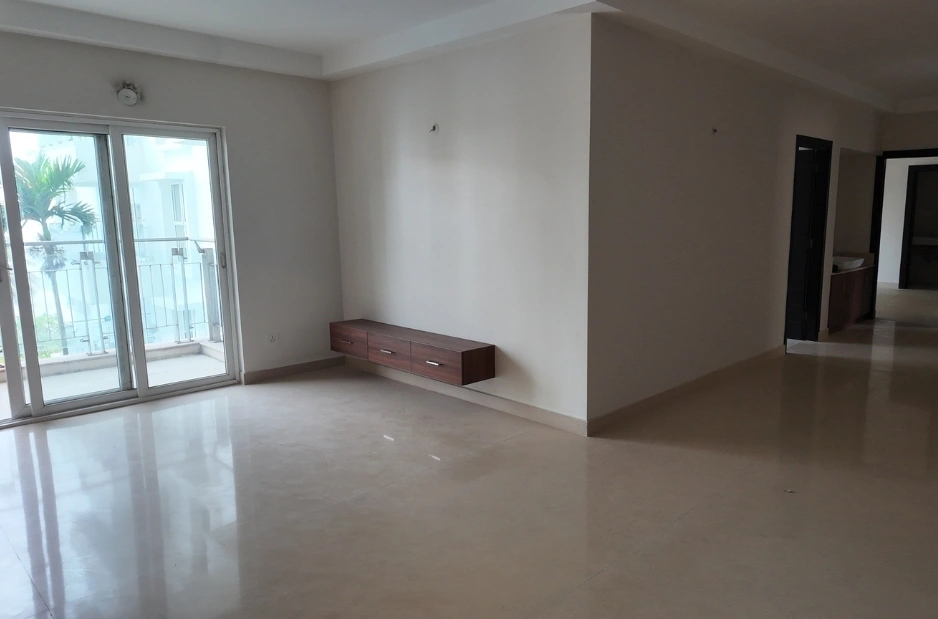 3 BHK Flat for Sale at Prestige Neptunes Courtyard, Marine Drive 