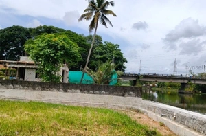 10 Cents Waterfront Land for Sale in Vennala, Kochi 